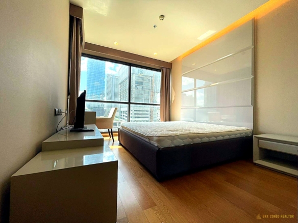 1-Bedroom Condo for Rent at The Address Asoke (45 sqm) — MRT Phetchaburi