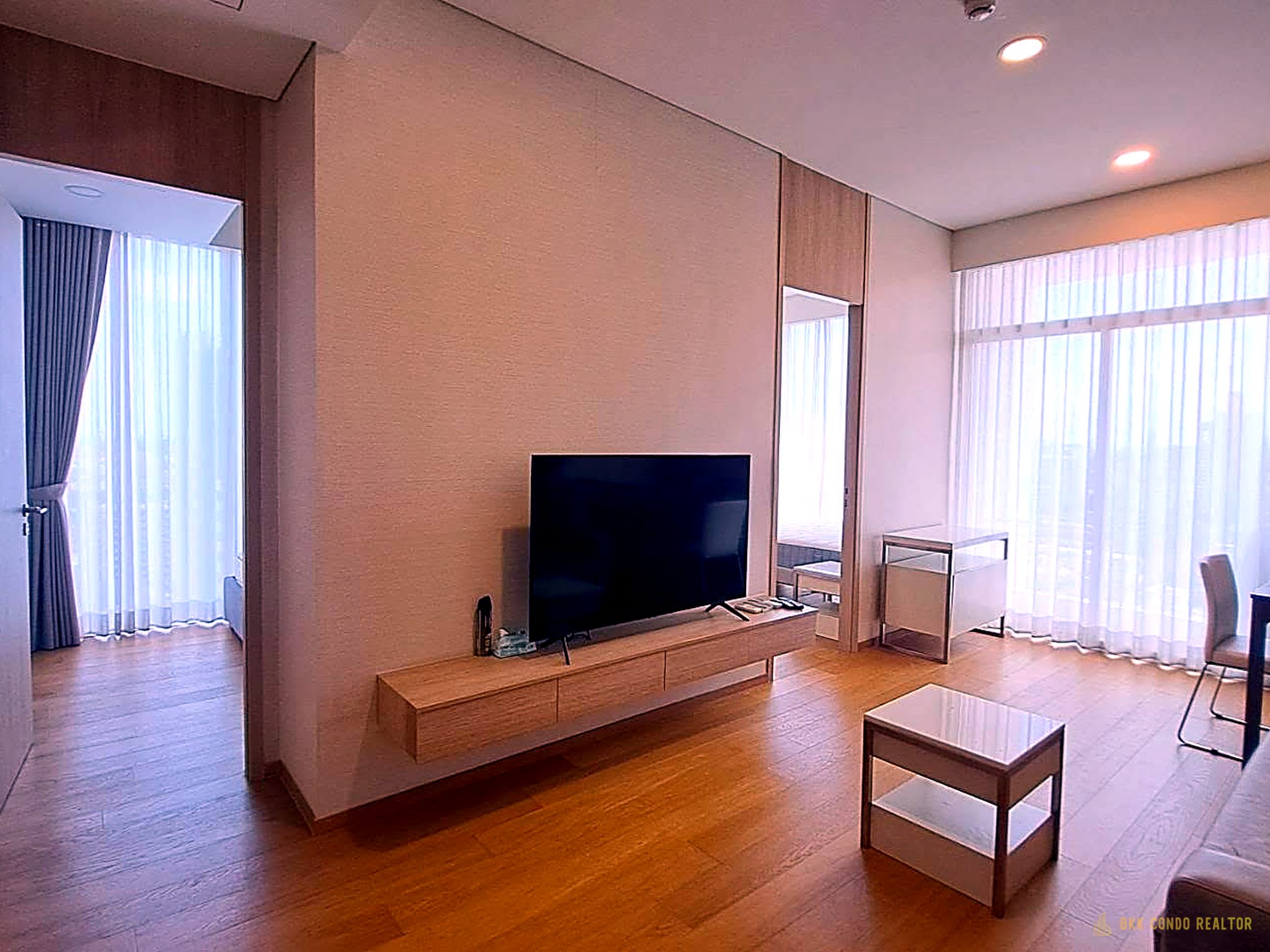 2-Bedroom Condo for Rent at Siamese Exclusive Sukhumvit 42 (51.55 sqm) — Ekkamai BTS