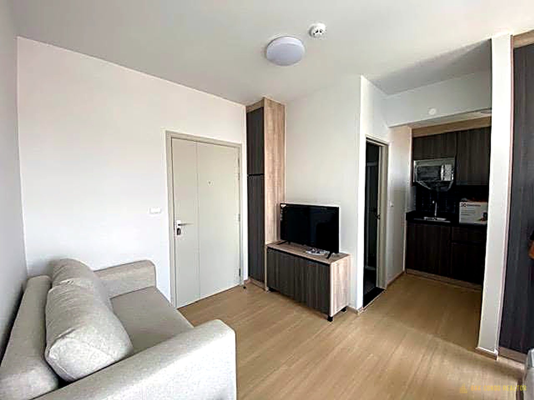 Studio Condo for Rent at Unio Sukhumvit 72 Phase 2 (23 sqm) — Bearing BTS