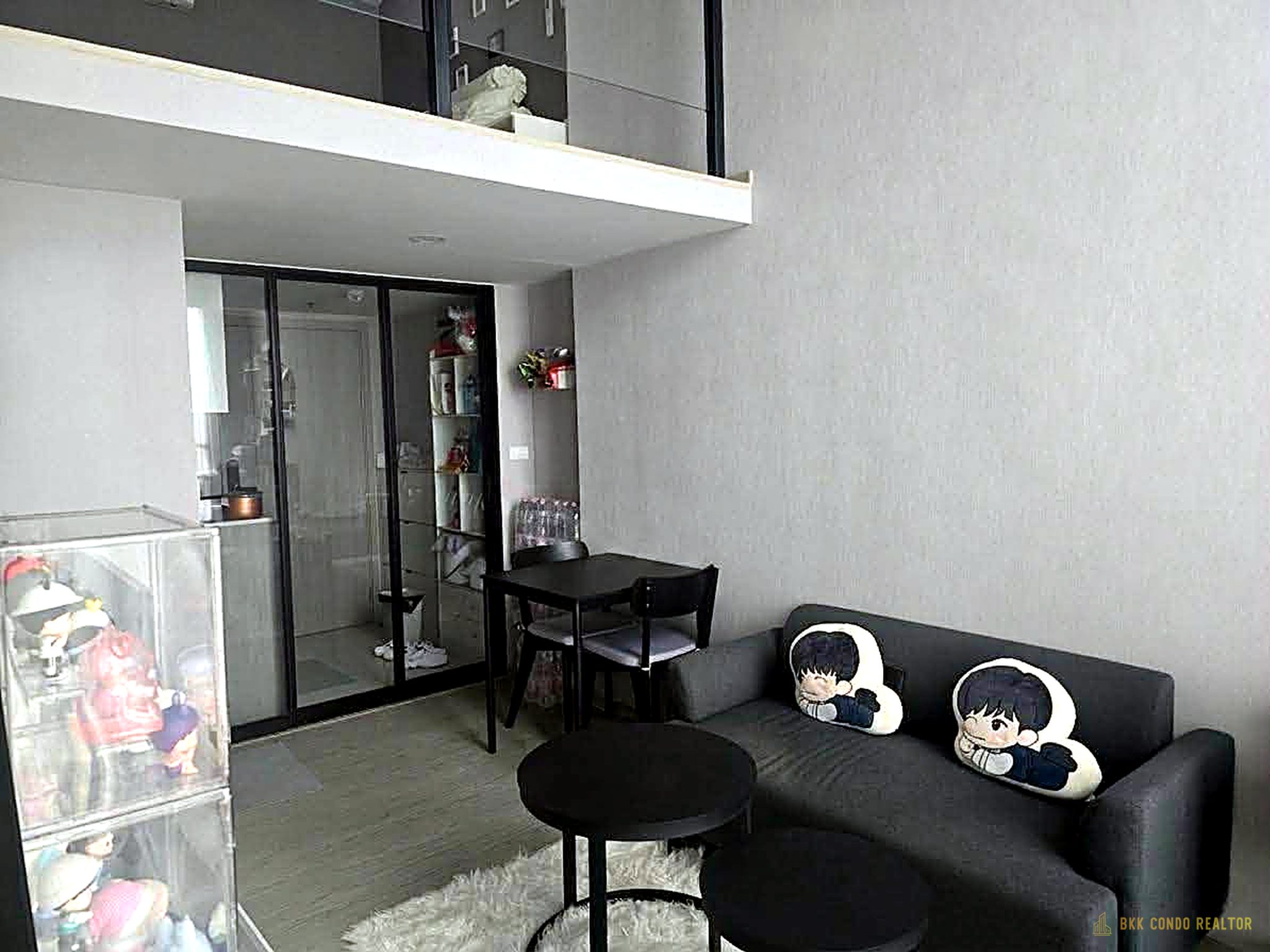 Duplex 1-Bedroom Condo for Rent at Origin Plug & Play Ramkhamhaeng Triple Station (34 sqm) — Ramkhamhaeng